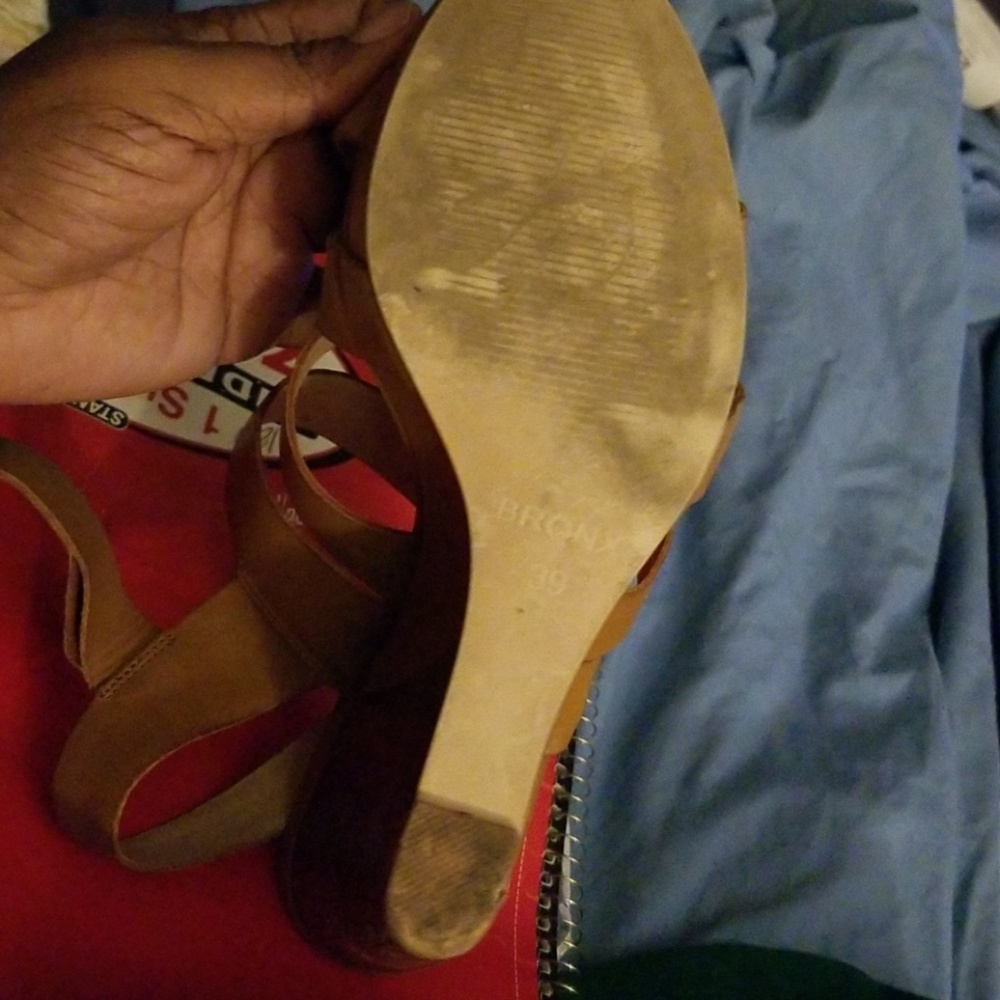 Sandals - Picture 6 of 6